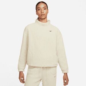 NWOT - Nike Therma-FIT sherpa fleece